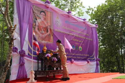 ร่วมพิธีปล่อยพันธุ์สัตว์น้ำเพื่อเฉลิมพระเกียรติ ... Image 1