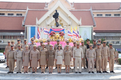 💐จังหวัดยโสธรจัดพิธีถวายราชสดุดีพระบาทสมเด็จพระจุลจอมเกล้าเจ้าอยู่หัว รัชกาลที่ 5 เนื่องในโอกาส “วันท้องถิ่นไทย” 👨‍✈️ ... Image 1