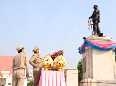 💐จังหวัดยโสธรจัดพิธีถวายราชสดุดีพระบาทสมเด็จพระจุลจอมเกล้าเจ้าอยู่หัว รัชกาลที่ 5 เนื่องในโอกาส “วันท้องถิ่นไทย” 👨‍✈️ ... Image 3