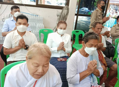 ร่วมพิธีเจริญพระพุทธมนต์เฉลิมพระเกียรติถวายพระพรชัยมงคลแด่พระบาทสมเด็จพระเจ้าอยู่หัว สมเด็จพระนางเจ้าสิริกิติ์ พระบรมราชินีนาถ พระบรมราชชนนีพันปีหลวงและสมเด็จพระนางเจ้าฯ พระบรมราชินี ประจำปีพุทธศักราช 2566 ... Image 6