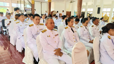 ร่วมพิธีเจริญพระพุทธมนต์ถวายพระราชกุศล ... Image 1